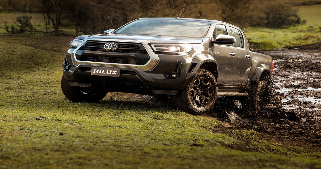 Nova versão da Toyota Hilux 2024 com muita potência e robustez