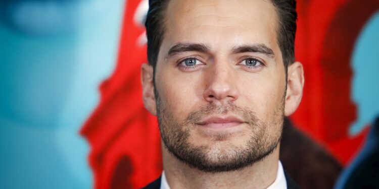 Quanto Vale o Superman? A Fortuna Milionária de Henry Cavill Revelada