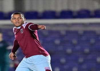 Corinthians Busca Reforço no Futebol Europeu: Zagueiro Luizão Pode Ser a Nova Aquisição!