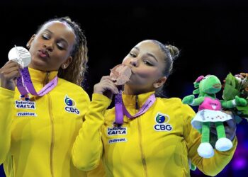 Desvendando os Ganhos de FlГѓВЎvia Saraiva: Quanto Ganha uma Medalhista OlГѓВ­mpica?