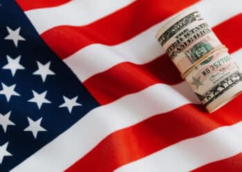 Chicago PMI sobe em janeiro, mas mantém sinal de contração