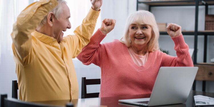 Beneficiários Comemoram Aposentadoria Antecipada a Partir dos 55 Anos!