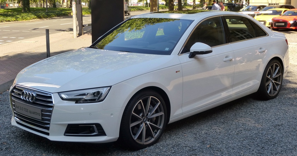 Sedãs mais confortáveis para viajar com muito desempenho