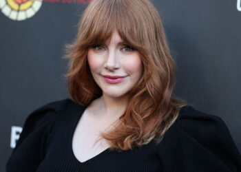 Bryce Dallas Howard: Como Ela Construiu uma Carreira e uma Fortuna Sólida