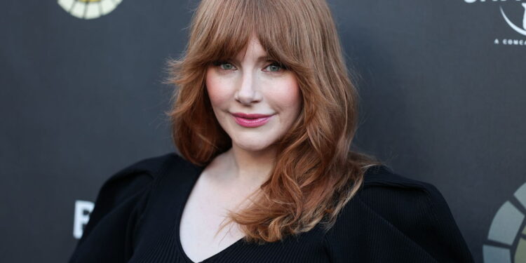 Bryce Dallas Howard: Como Ela Construiu uma Carreira e uma Fortuna Sólida