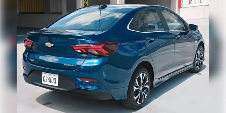 Traseira do Chevrolet Onix | Veja essa imagem em: Wikimedia Commons