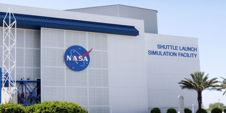 Como Trabalhar Na NASA? Cargos, Salários e Oportunidades. Tudo Que Você Precisa Saber!