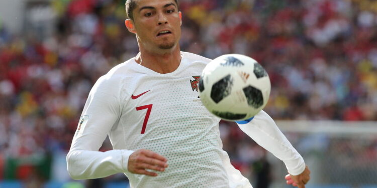 Cristiano Ronaldo Chegou Aos 900 Gols Marcados: Veja Como Ele Chegou Até Aqui?