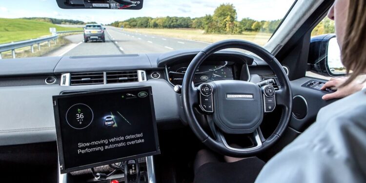 Interior Jaguar Land Rover | Fonte da imagem: Flickr