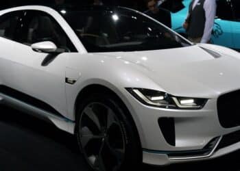 Conheça os novos recursos de segurança ativa nos SUVs de 2024