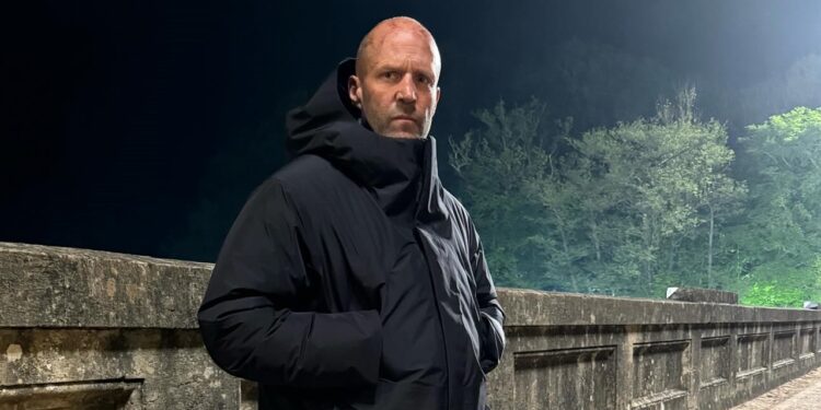 Jason Statham: Como o Rei dos Filmes de Ação Construiu sua Riqueza