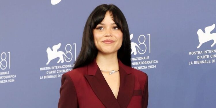 Jenna Ortega: A Fortuna Escondida por Trás da Wandinha
