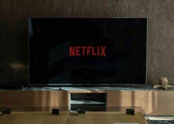 TV com o logo da Netflix na tela | Fonte: Pexels