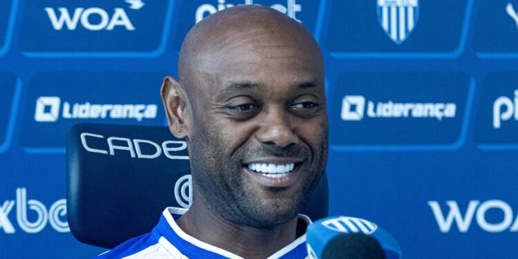 Vagner Love: O Artilheiro que Construiu um Patrimônio de Milhões