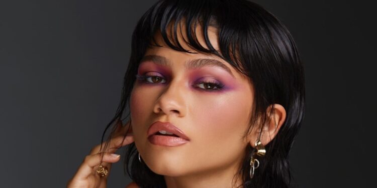 Zendaya: A Estrela Brilhante de Hollywood Impressiona com sua Fortuna