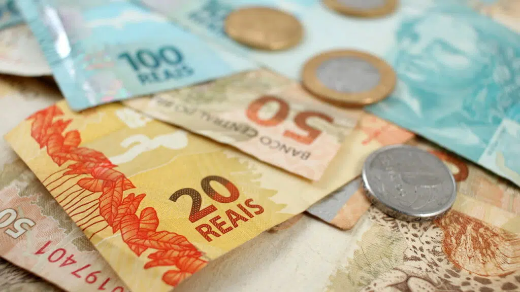 Descubra a cédulas e moedas raras que podem valer até R$ 8.000