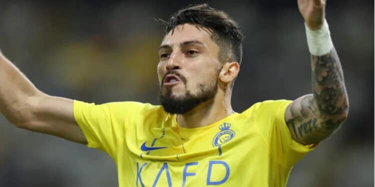 São Paulo Fecha com Novo Lateral-Esquerdo, Mas Torcida Ainda Quer Alex Telles!