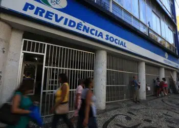INSS: Fila de espera por benefícios ultrapassa 1,7 milhão!