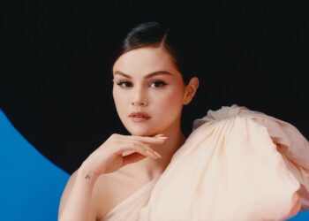 Selena Gomez Faz História como uma das Mais Jovens Bilionárias! Descubra o Segredo!