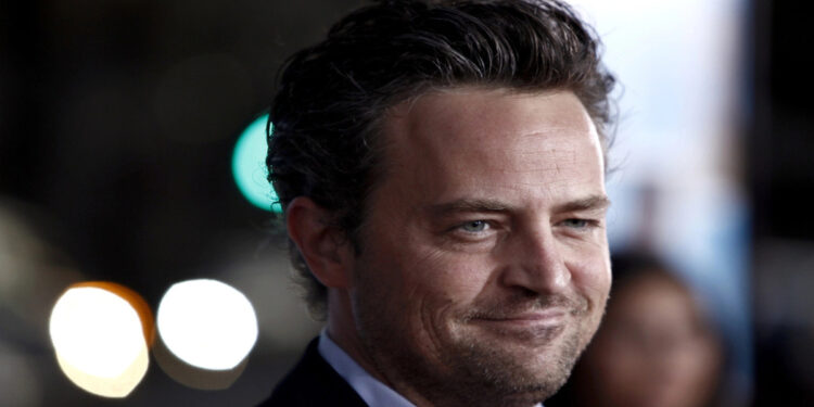 Um ano sem Chandler: Jennifer Aniston homenageia Matthew Perry e seu legado