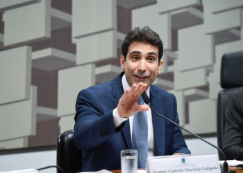 Brasil está preparado para enfrentar desafios externos, diz Gabriel Galípolo