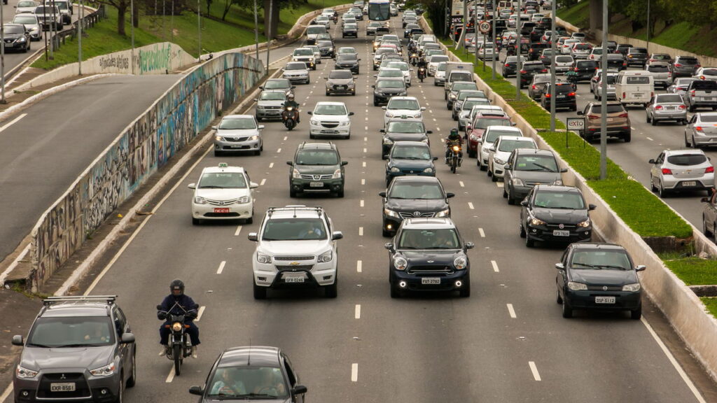 Comunicado (10/12) para quem tem CNH e dirige carro automático