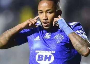 Cruzeiro Perde para o Athletico-PR com expulsão relâmpago Rafa Silva. Confira!