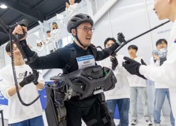 Exoesqueleto WalkON Suit F1 Poderá Fazer Paraplégicos Caminharem. Confira!