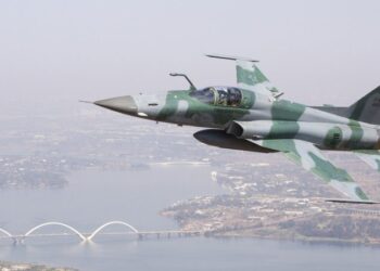 Piloto se ejetou antes da queda e passa bem; FAB vai investigar causas do incidente  Foto: Cb V. Santos/ Força Aérea Brasileira