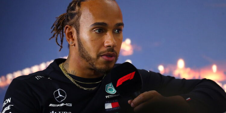 F1: Lewis Hamilton deve trocar configurações de carro atual pela antigas. Entenda!