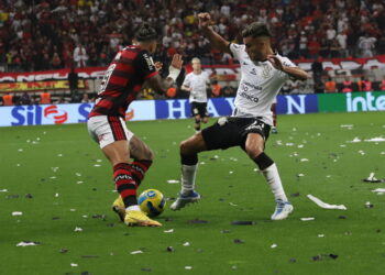STJD Pune Alcaraz do Flamengo e Yuri Alberto do Corinthians! Entenda