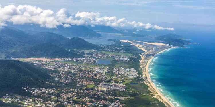 Florianópolis // Créditos: depositphotos.com / Hackman