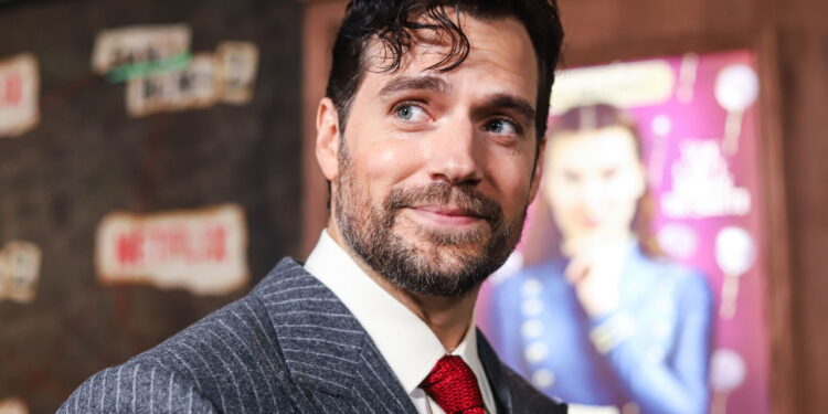 O Nerd Gamer que Conquistou Hollywood: A Fortuna de Henry Cavill