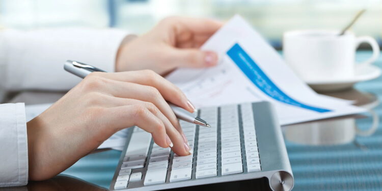 Declaração do Imposto de renda -Créditos: depositphotos.com / VIZAFOTO