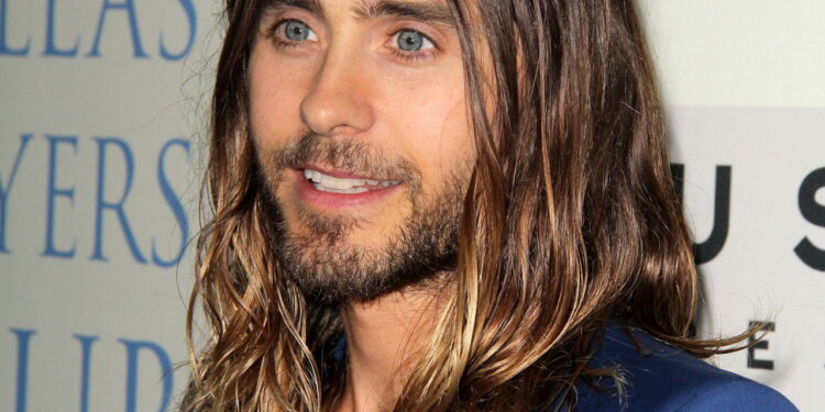Jared Leto: O Artista que Brilha no Cinema, na Música e nos Negócios!
