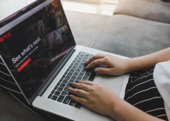 8 Filmes de Viagem no Tempo para Você Ver na Netflix!