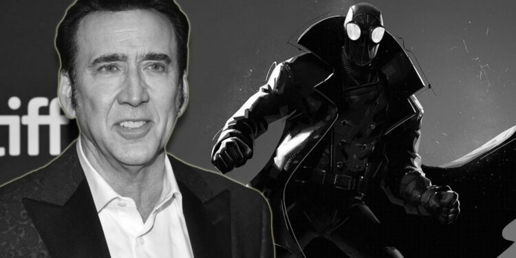 Ator Nicolas Cage em preto e branco com a imagem do homem-aranha atras Reprodução: Imagem da internet/GeekSaw