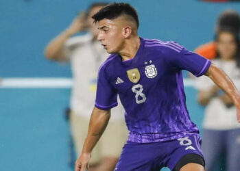 Conheça Thiago Almada! Jogador do celeiro de talentos do Botafogo que brilha nas seleções.