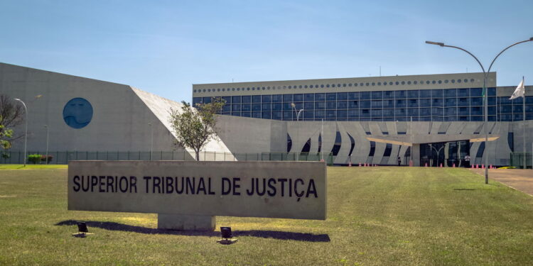 FGTS está seguro: STJ impede penhora para pagar honorários!
