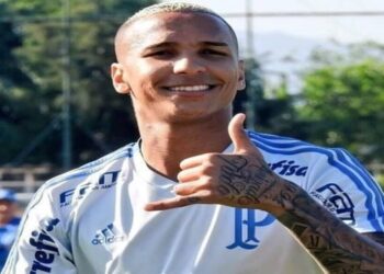 A História De Deyverson: Títulos, Times, Jogos e Curiosidades. Confira!