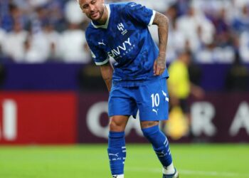 Uma sanfonada e o jogo acabou! Neymar se Lesiona Novamente e Preocupa Fãs