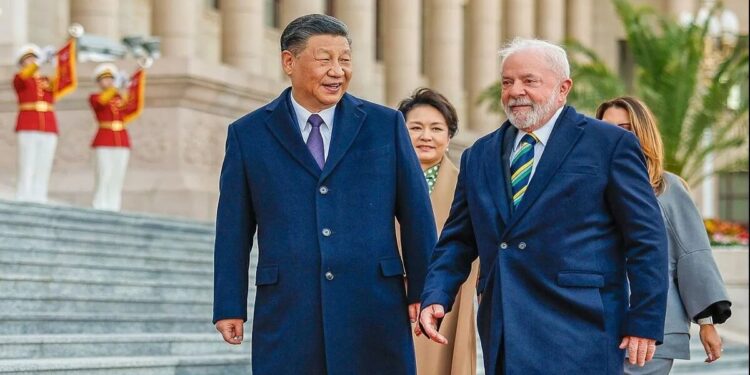 Brasil e China ampliam acordos de cooperação em ciência e tecnologia.