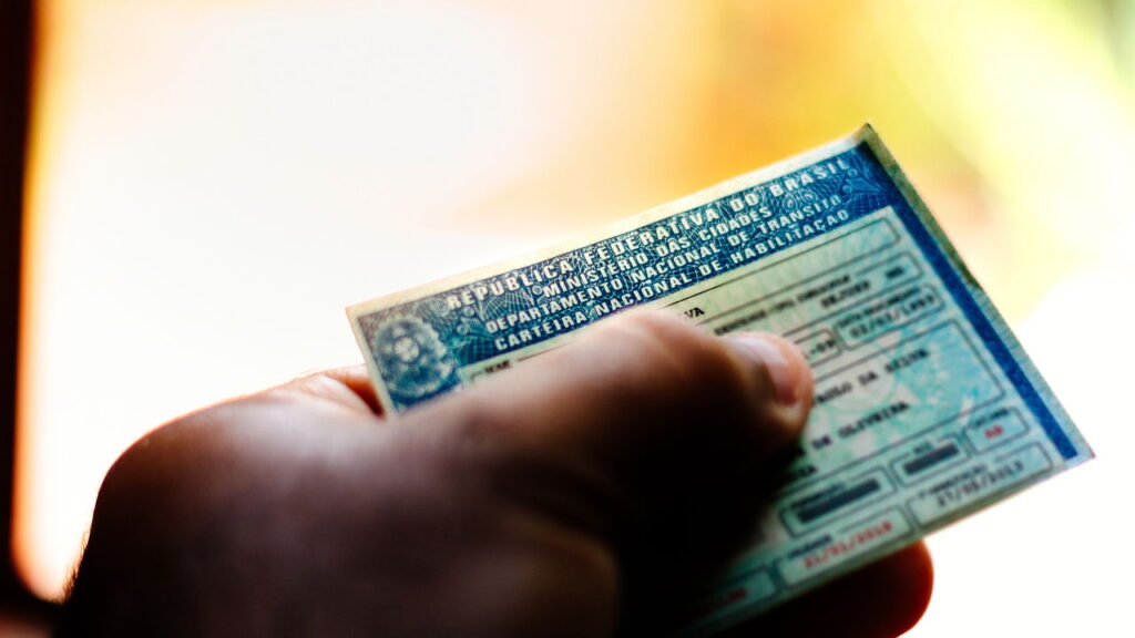Detran 01/12 emite comunicado para todos os brasileiros com CNH