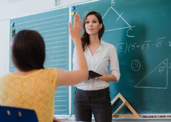 Concurso Público da Prefeitura de Hortolândia: Oportunidades na Educação com Salários até R$ 2.6 Mil