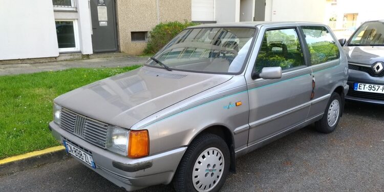 Fiat Uno Targa 1988 | Veja essa imagem em: Flickr
