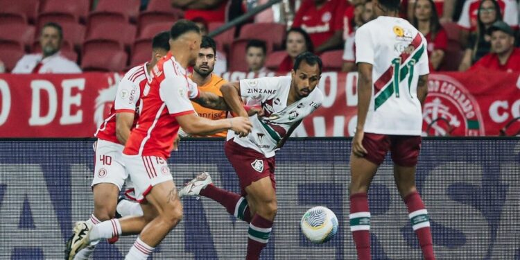 Fluminense: De Campeão da Libertadores ao Pior Ataque do Século