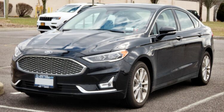 Ford Fusion Titanium 2019 | Veja essa imagem em: Wikimedia Commons