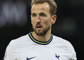 Hat-trick histórico: Kane bate recorde na Alemanha