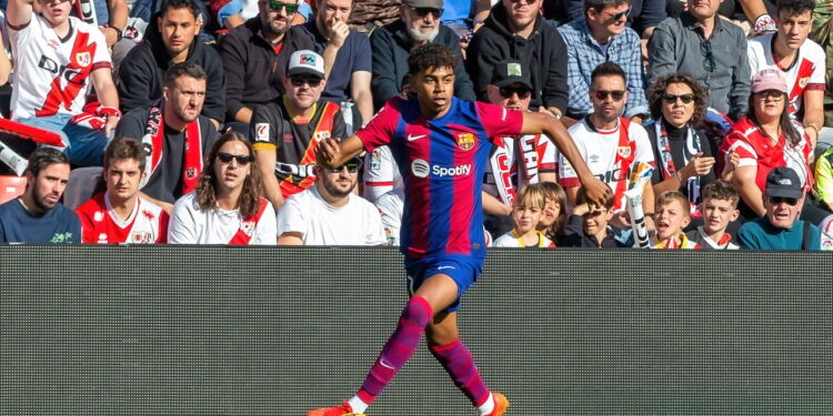 PSG oferece R$ 1 bilhão por Lamine Yamal e tem proposta recusada pelo Barcelona!