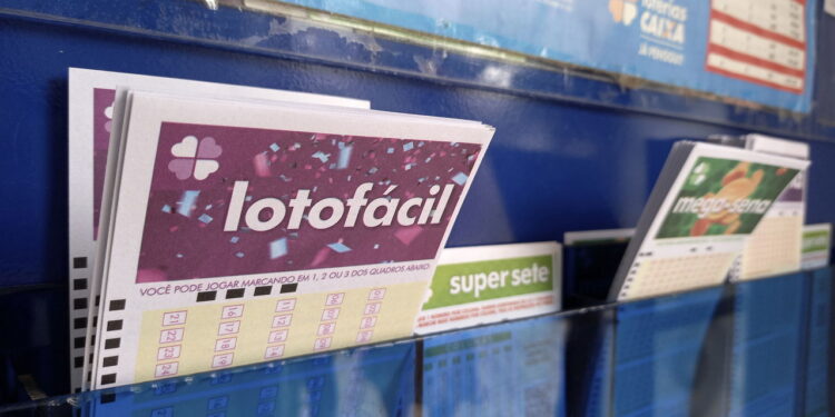 Aposta única leva sozinha o prêmio de R$ 6,6 milhões da Lotofácil! Veja agora